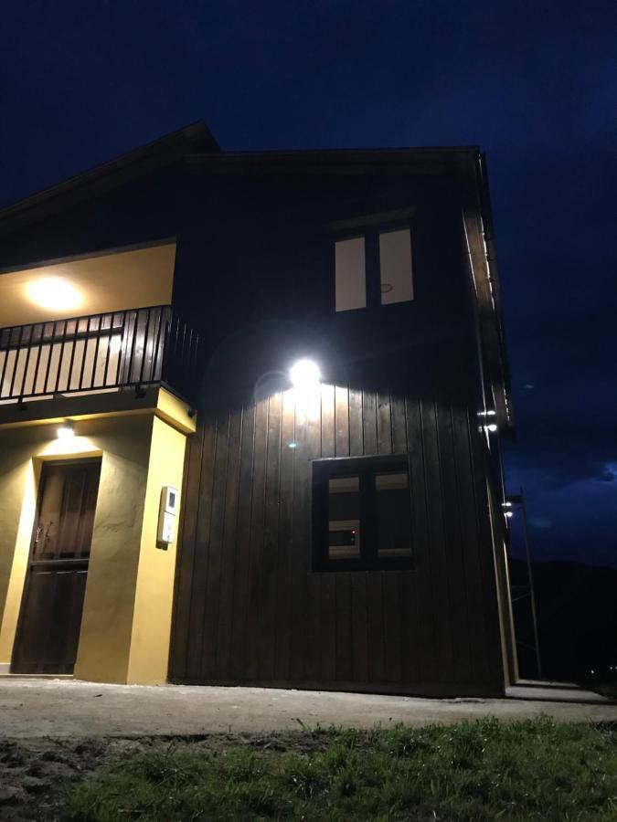 Вілла El Refugio Dei Sol La Fontarica & Fuente Trevias Екстер'єр фото